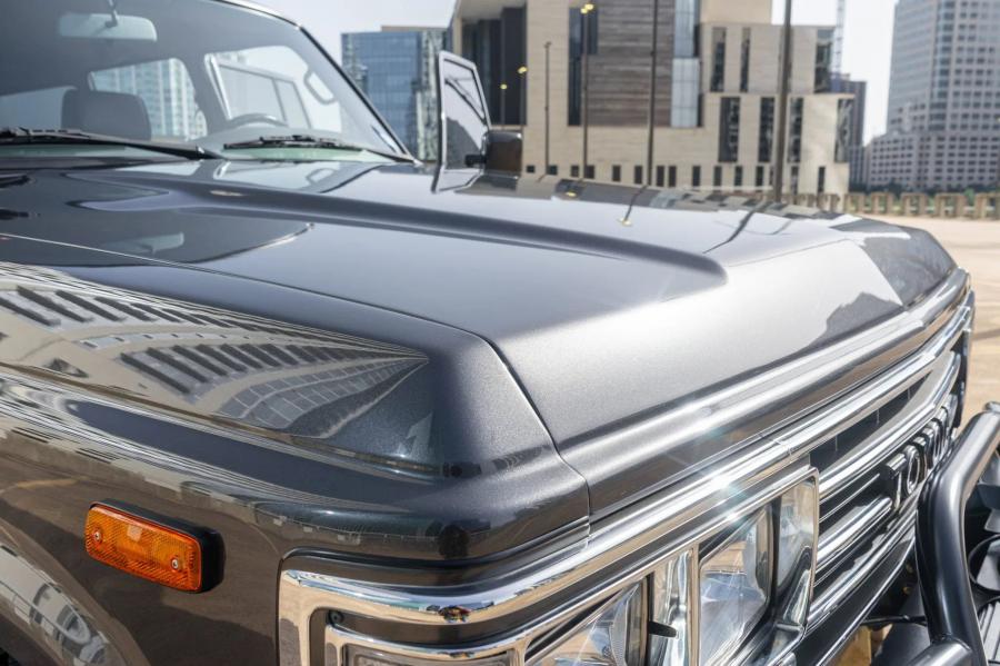 Детали экстерьера Toyota Land Cruiser (FJ62) 1988 года  (фото 36 из 164)